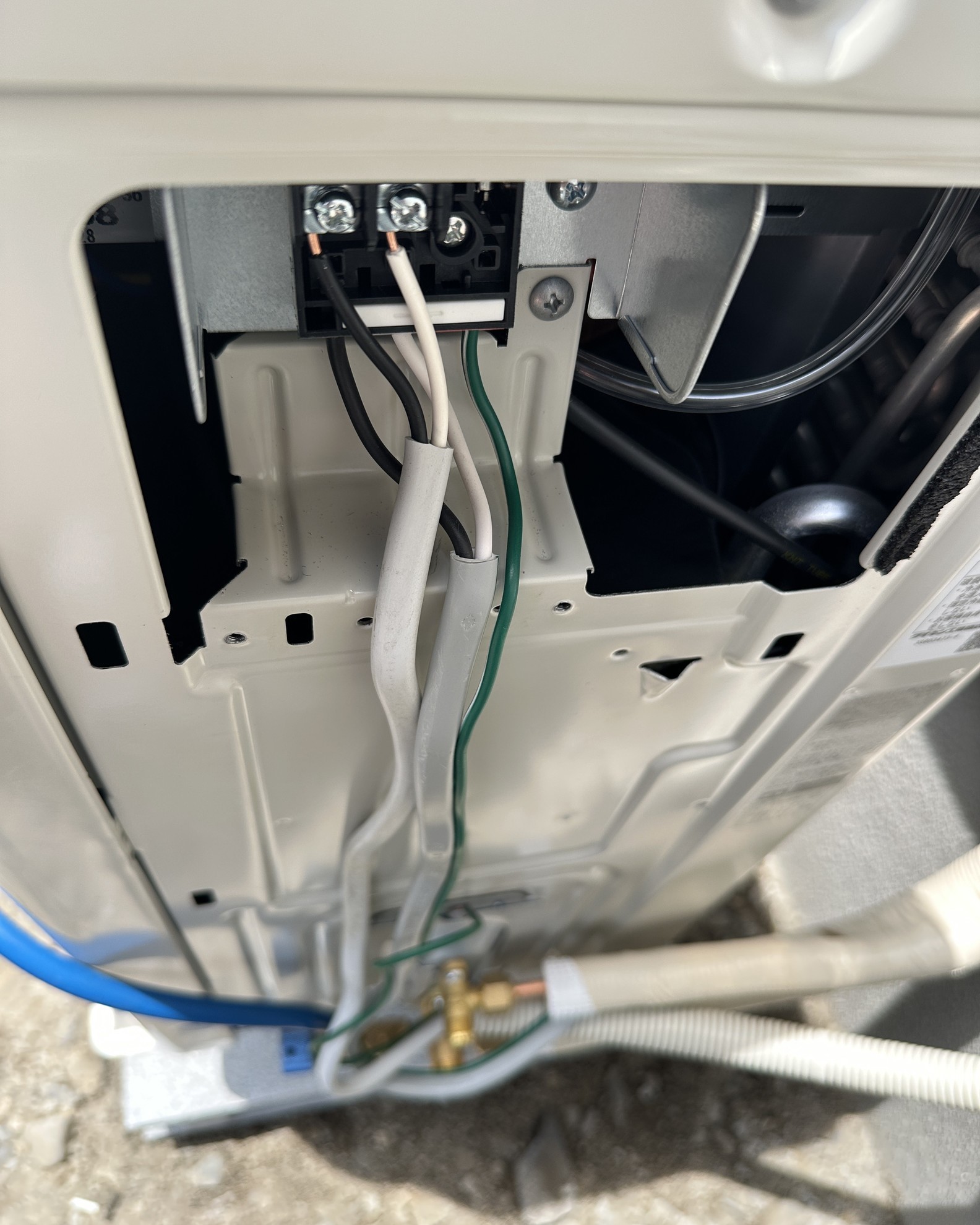 室外機電源